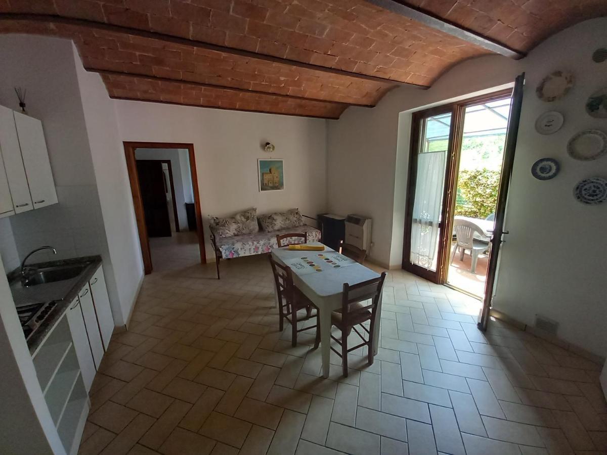 Podere S.Giulia - Casale S.Giulia Riotorto Exterior photo