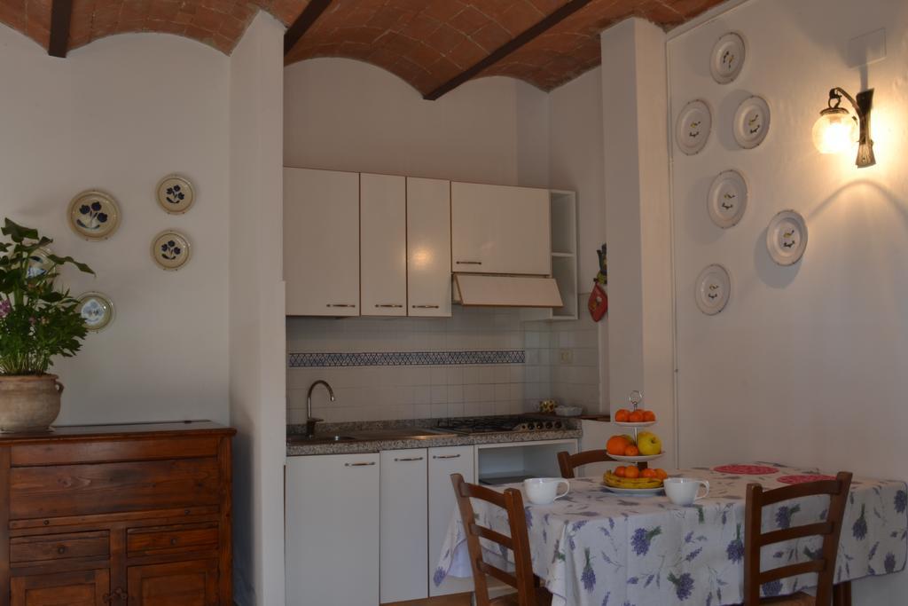 Podere S.Giulia - Casale S.Giulia Riotorto Exterior photo